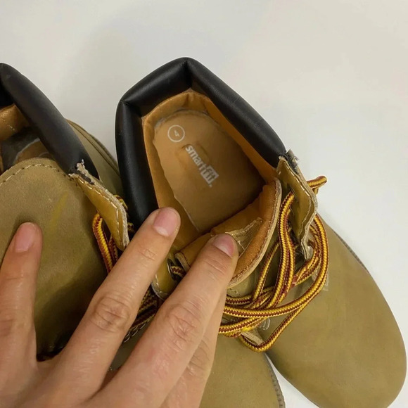 Smart Fit - Waterproof boots - Big kids size 4 - Picture 2 of 4